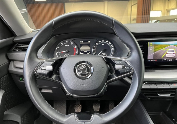 Skoda Octavia cena 74900 przebieg: 98529, rok produkcji 2020 z Kruszwica małe 352